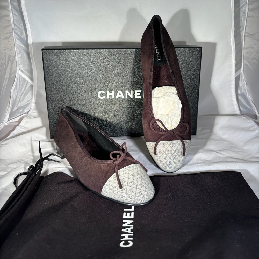 Black and White Chanel Flats